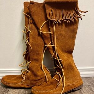 Women’s Tan Minnetonka Moccasins